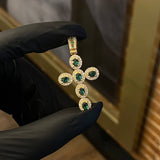 Dije Cruz Tupido 4.9gr / 4.4cm Circones Blancos Verdes Oro Amarillo