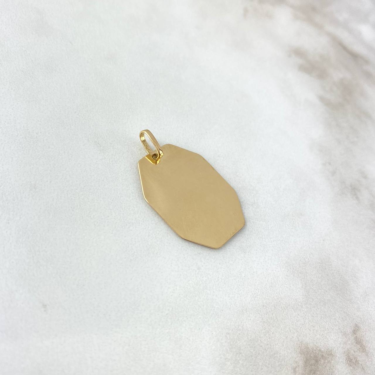 Dije Placa Octagonal 2.85gr / 3.2cm / 27mm*19mm Oro Amarillo