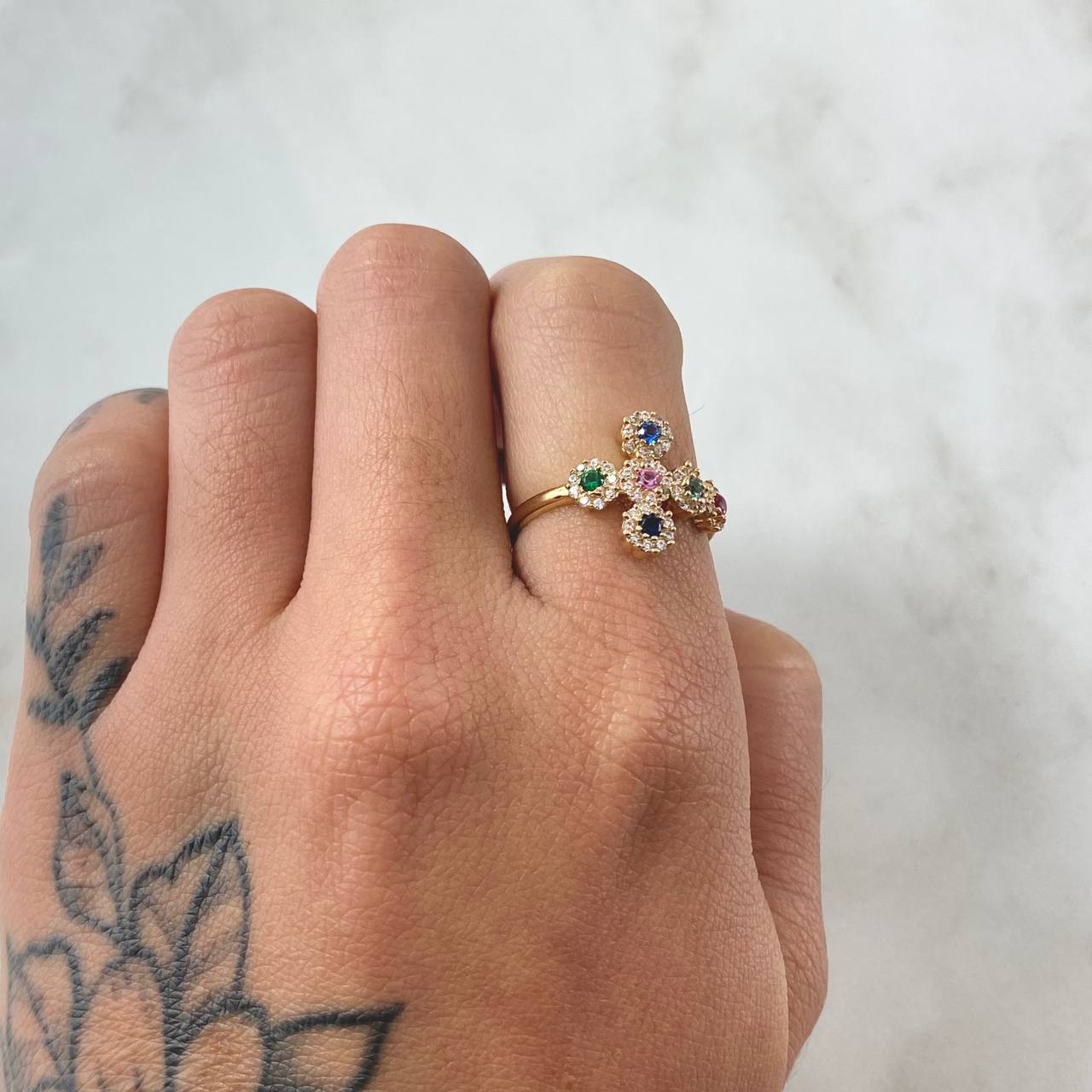 Anillo Cruz Tupida 2.35gr / T6 1/4 / Oro 18K ©