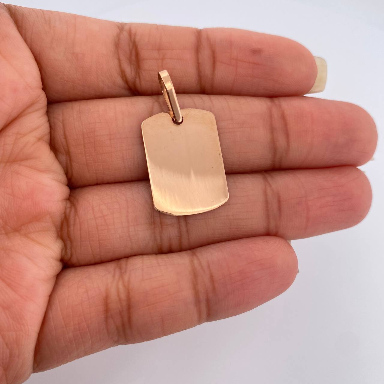 Dije Placa 0.95gr / 3cm / Oro Rosa 18K &