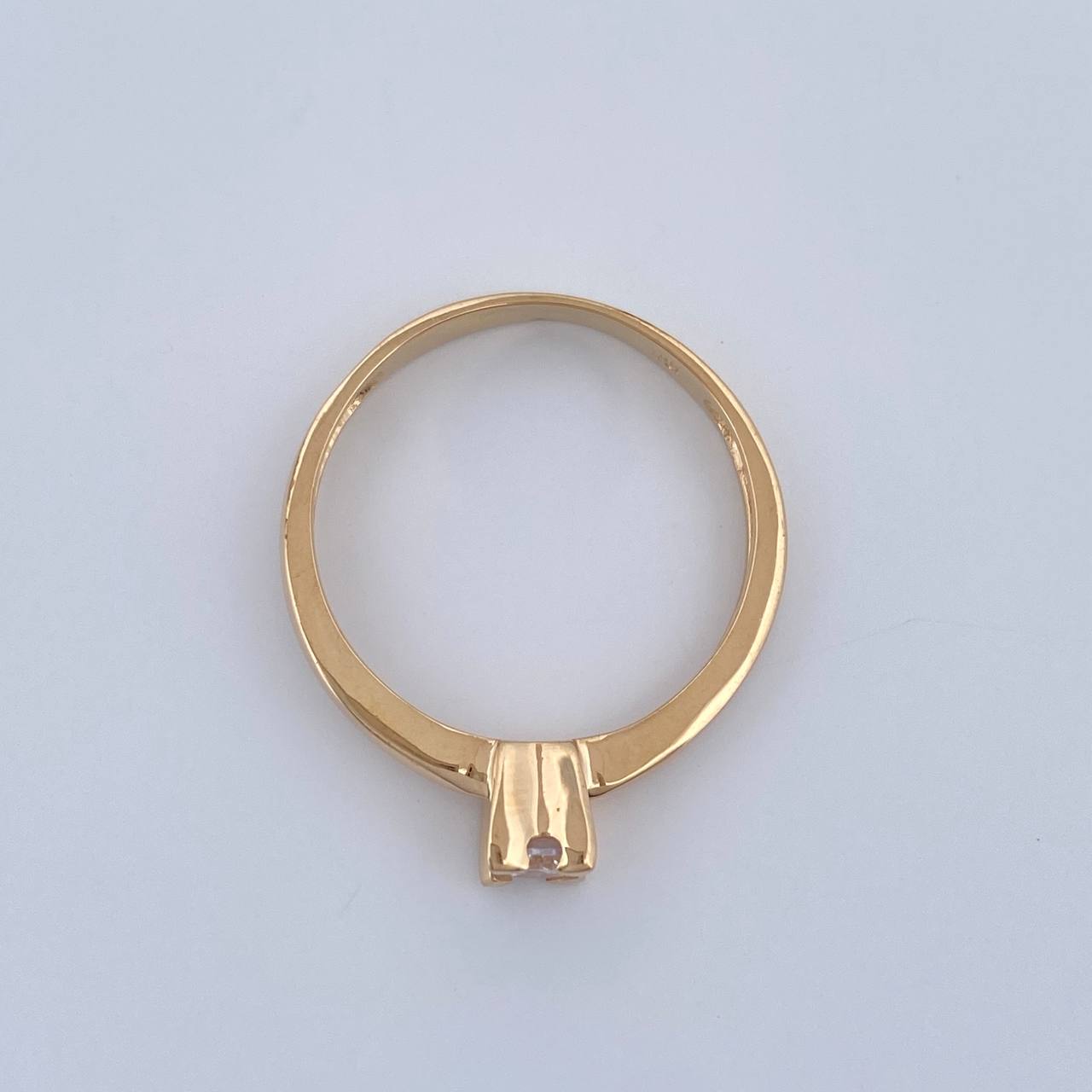 Anillo Solitario 2.25gr / T6 1/4 / Oro Amarillo 18K $
