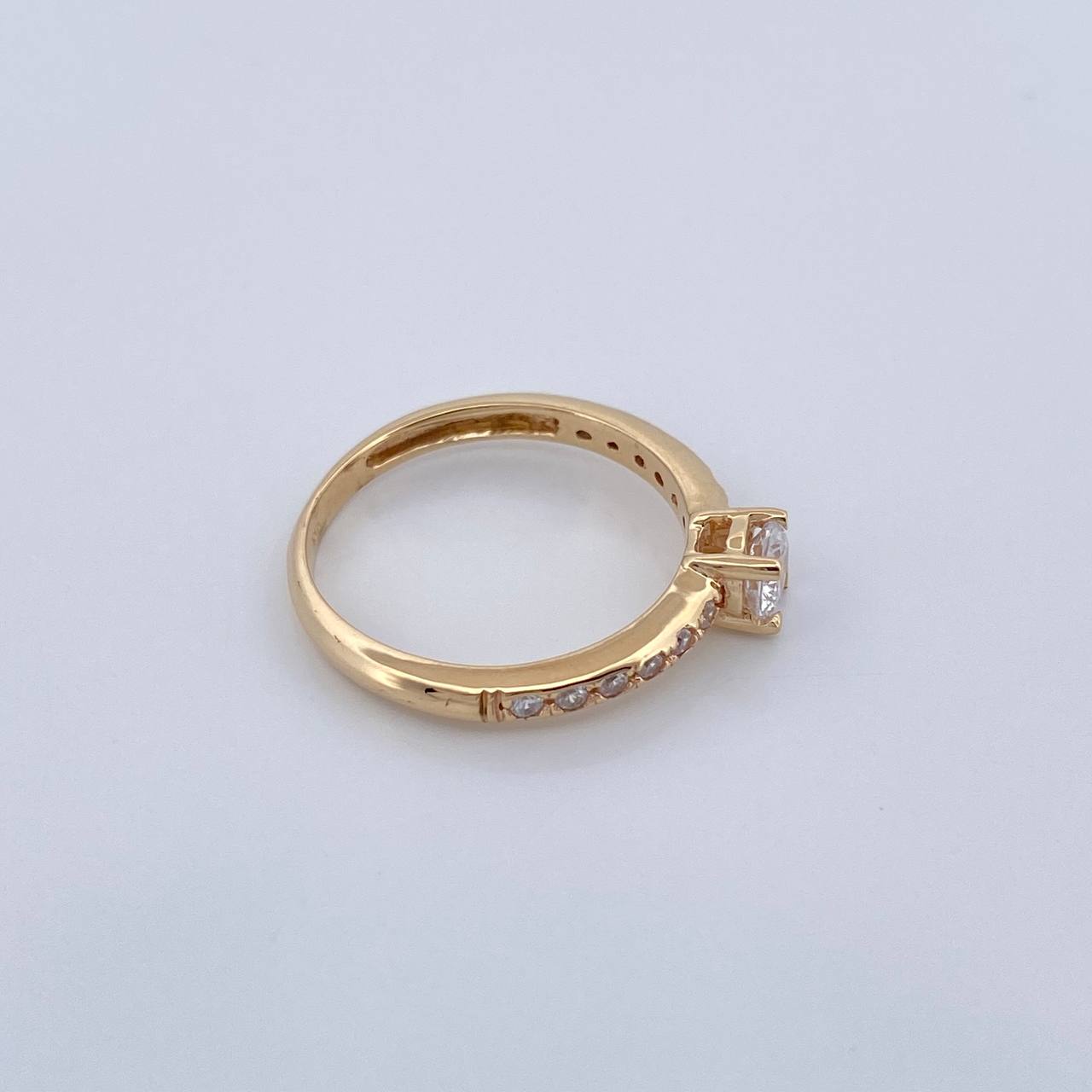 Anillo Solitario Churumbela 2.7gr / T6 3/4 / Oro Amarillo 18K $