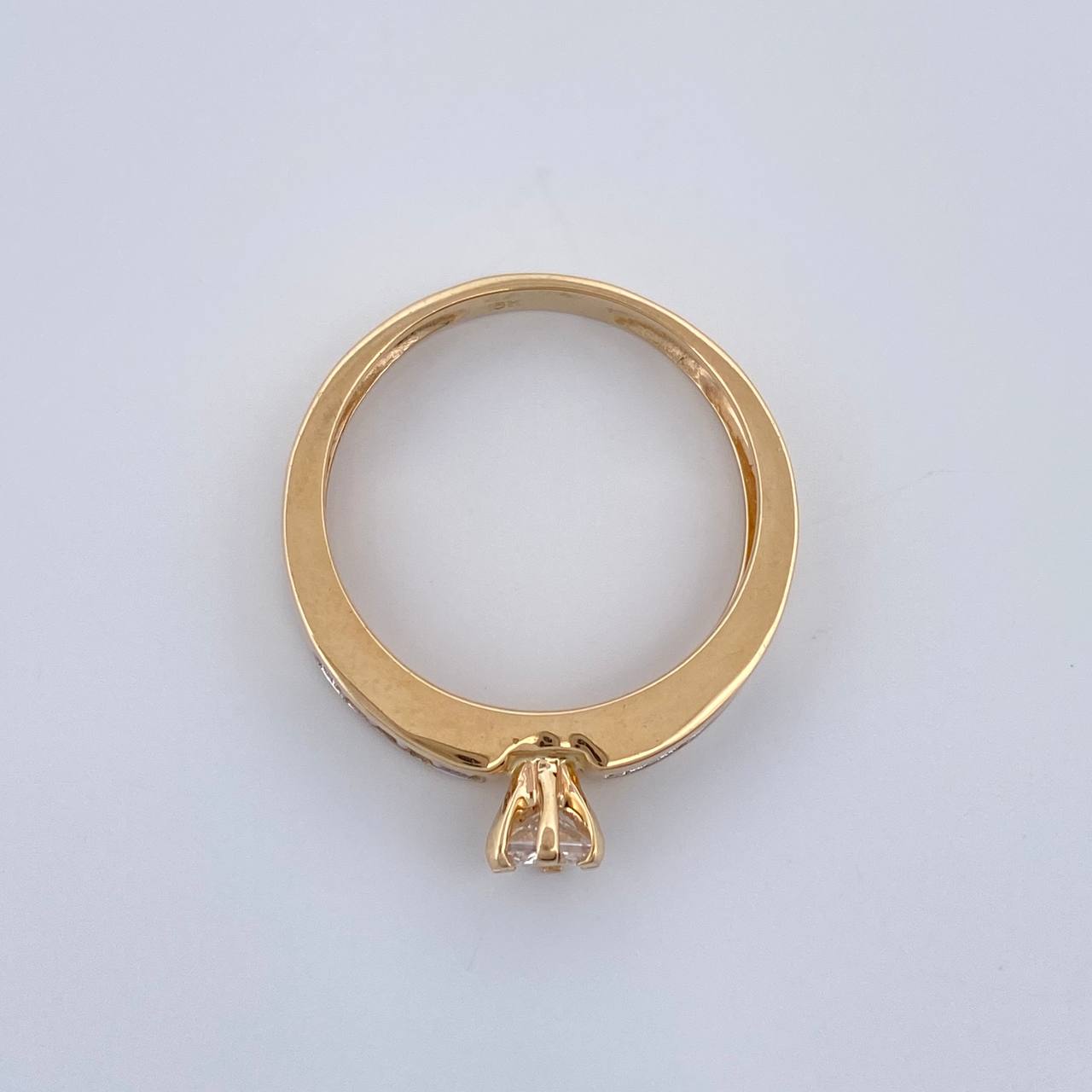 Anillo Solitario Grueso 3.3gr / T6 1/4 / Dos Oros Amarillo Blanco 18K $