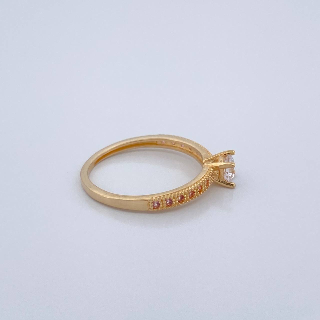 Anillo Solitario Bordeado 1.7gr / T5 / Oro Amarillo 18K $