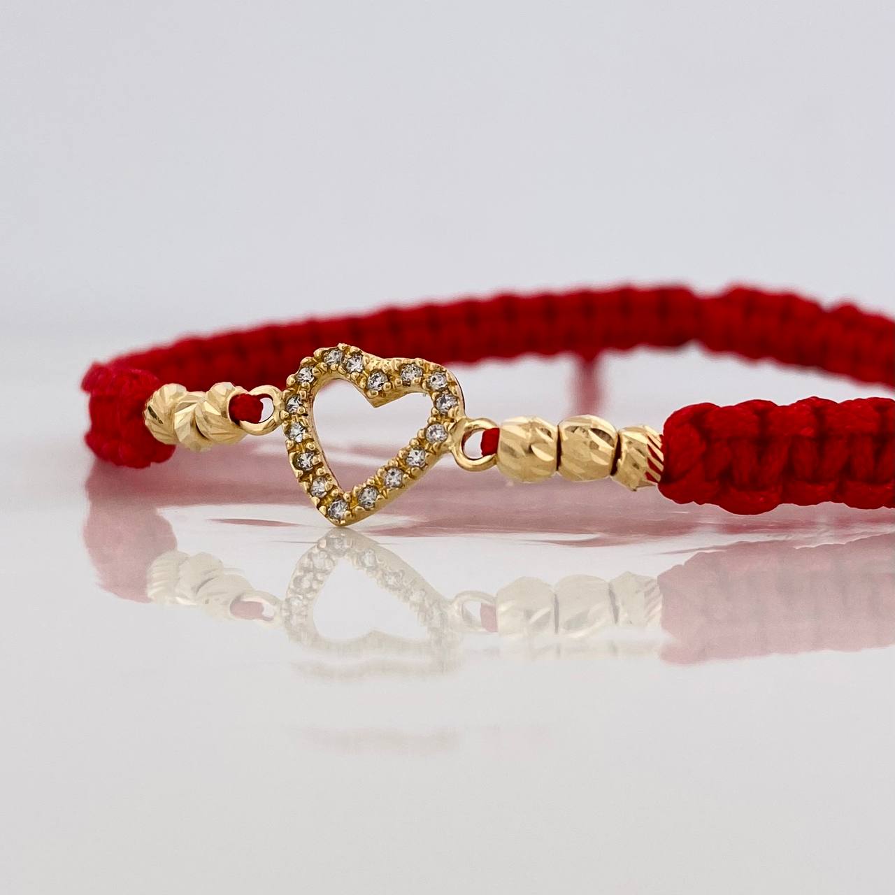 Pulsera Tejida Roja Silueta Corazón Oro Amarillo 18K