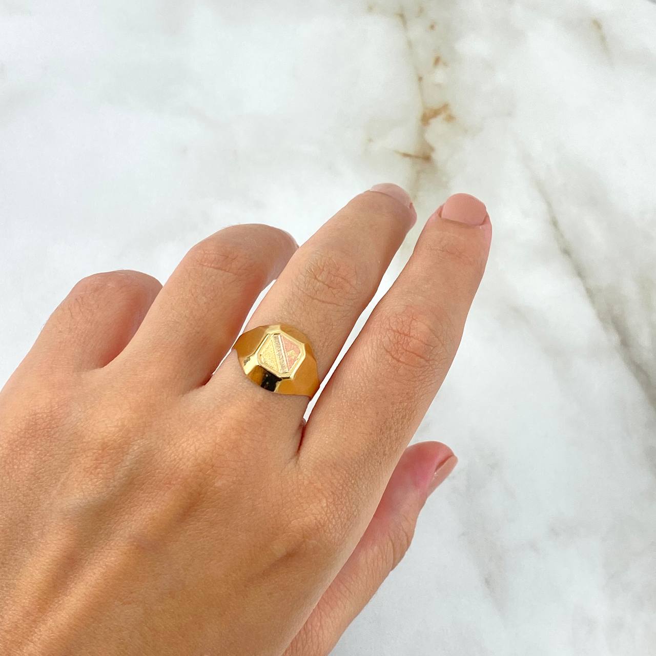 Anillo Sello Tres Lineas 1.8gr / T5 3/4 / Tres Oros