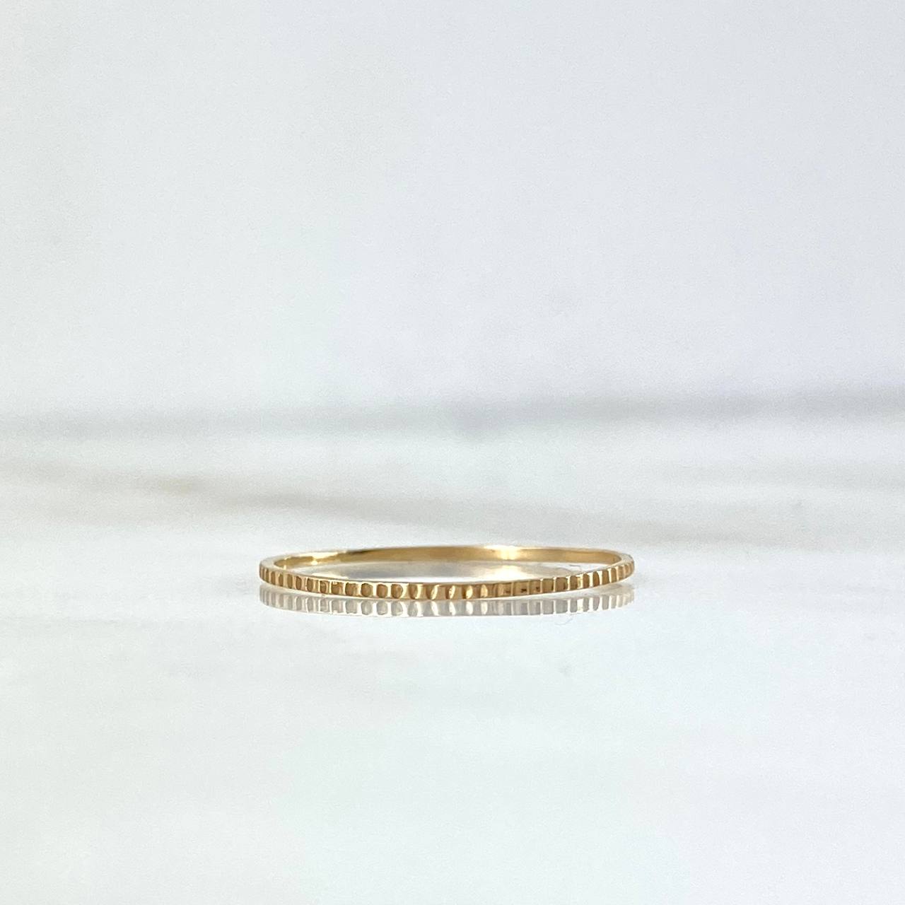 Anillo Rayado 0.4gr / T8 / Oro Amarillo
