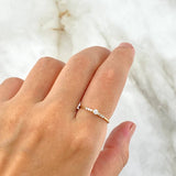 Anillo Solitario Trio 1.5gr / T5 1/2 / Circones Blancos Oro Amarillo 18K *