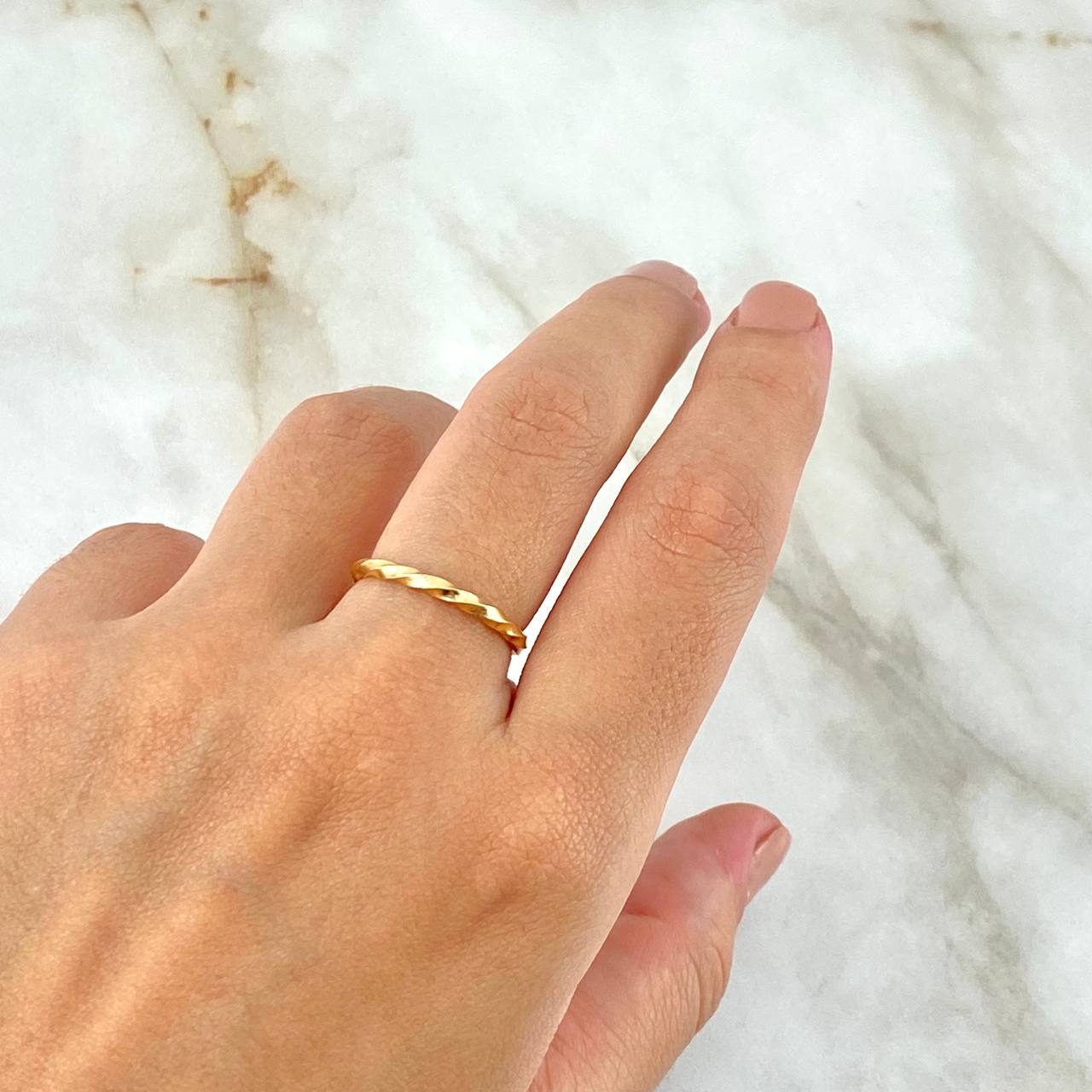 Anillo Entorchado 1.9gr / T5 1/2 / Oro Amarillo