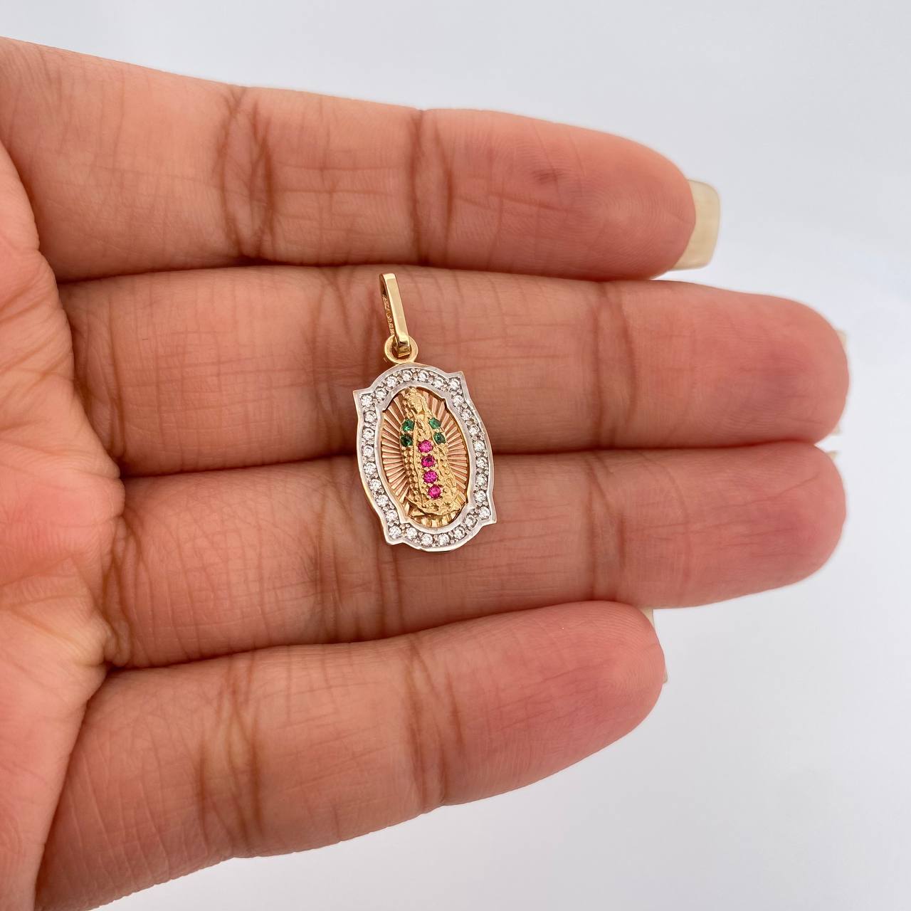 Dije Virgen De Guadalupe 2.15gr / 2.3cm / Tres Oros  18K %