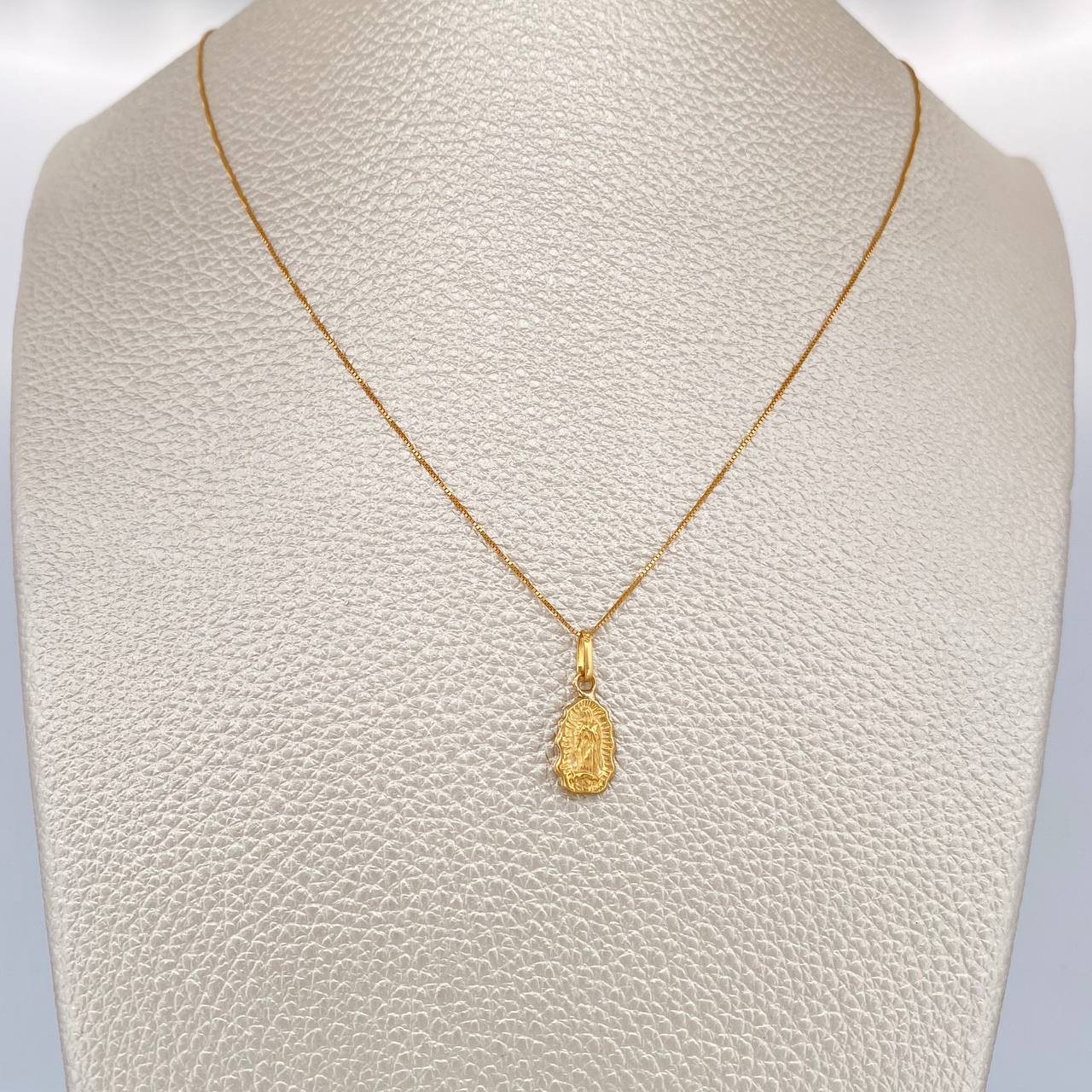Set Cadena y Dije Veneciana + Virgen De Guadalupe 1.35gr / Oro Amarillo +3 18K (Oferta) &