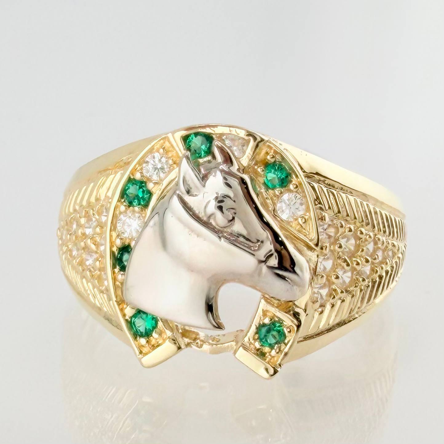 Anillo Herradura Caballo 5.9gr / T9 3/4 / Dos Oros Amarillo Blanco 18K ©