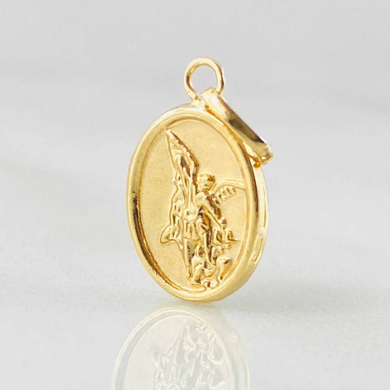 Dije San Miguel De Arcangel 0.5gr / 1.9cm / Oro Amarillo 18K