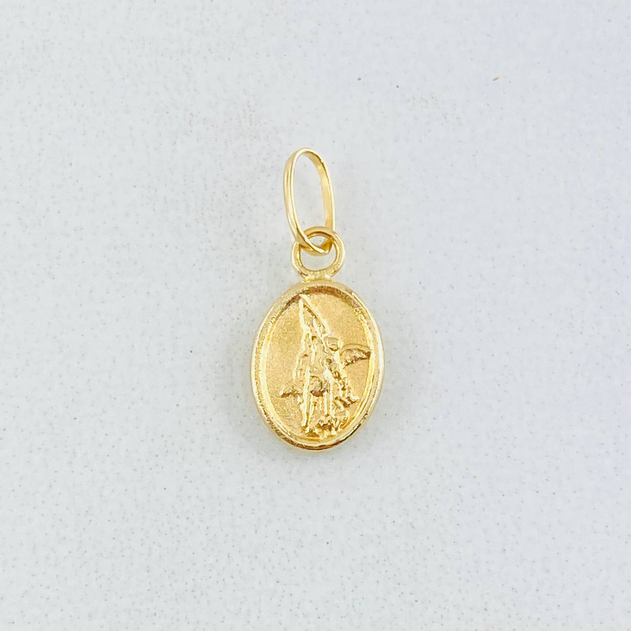 Dije San Miguel De Arcangel 0.25gr / 1.4cm / Oro Amarillo 18K *