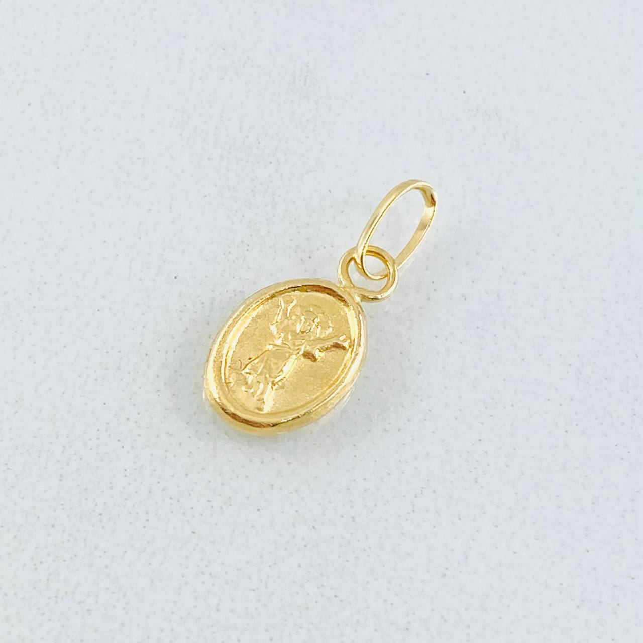 Dije San Miguel De Arcangel 0.25gr / 1.5cm / Oro Amarillo 18K