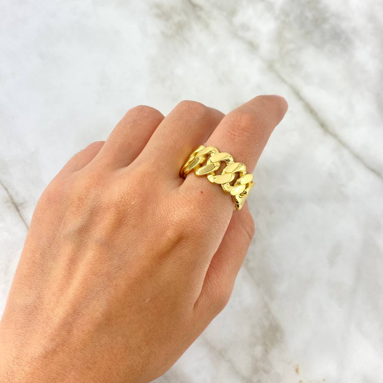 Anillo Cubano 18.25gr / T11 1/2 / Oro Amarillo *