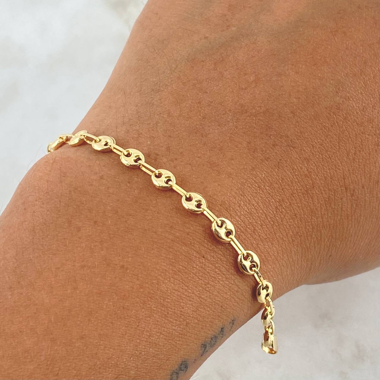 Pulso GC 2.35gr / 20.5cm / Liso Oro Amarillo 18K ©