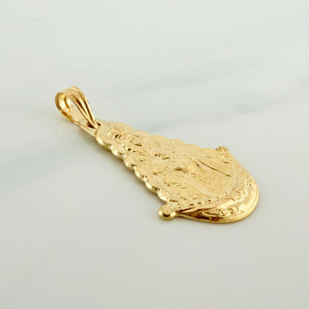 Dije Virgen Del Rocio 2.1 g / 3.1 cm Oro Amarillo 18K