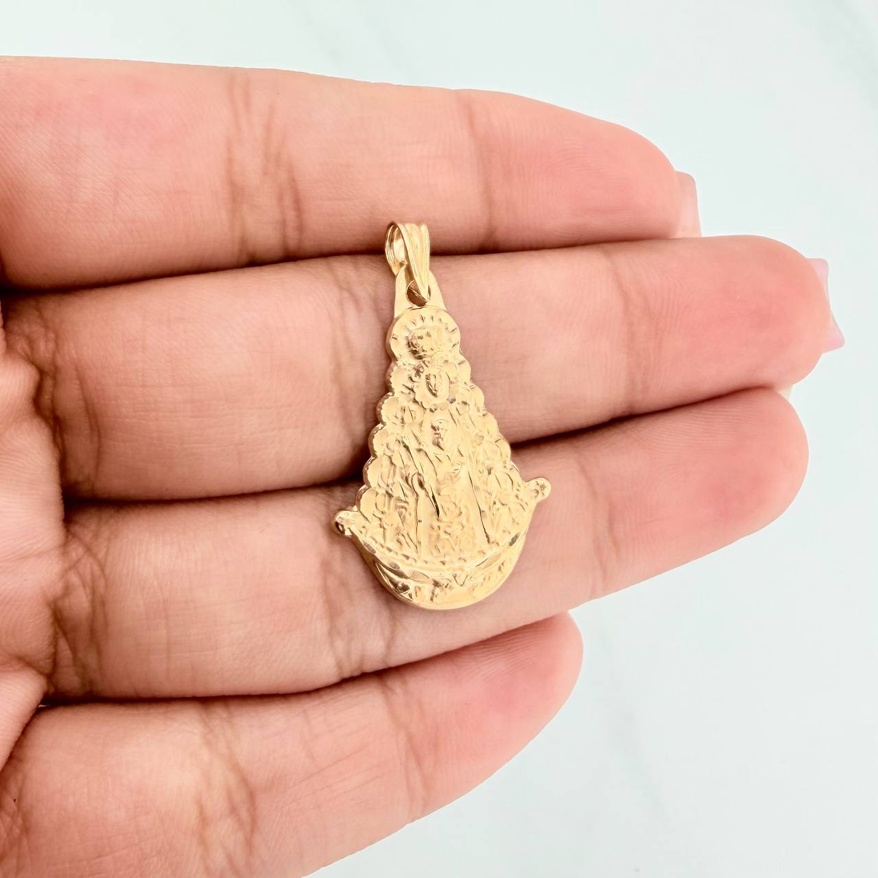 Dije Virgen Del Rocio 2.1 g / 3.1 cm Oro Amarillo 18K