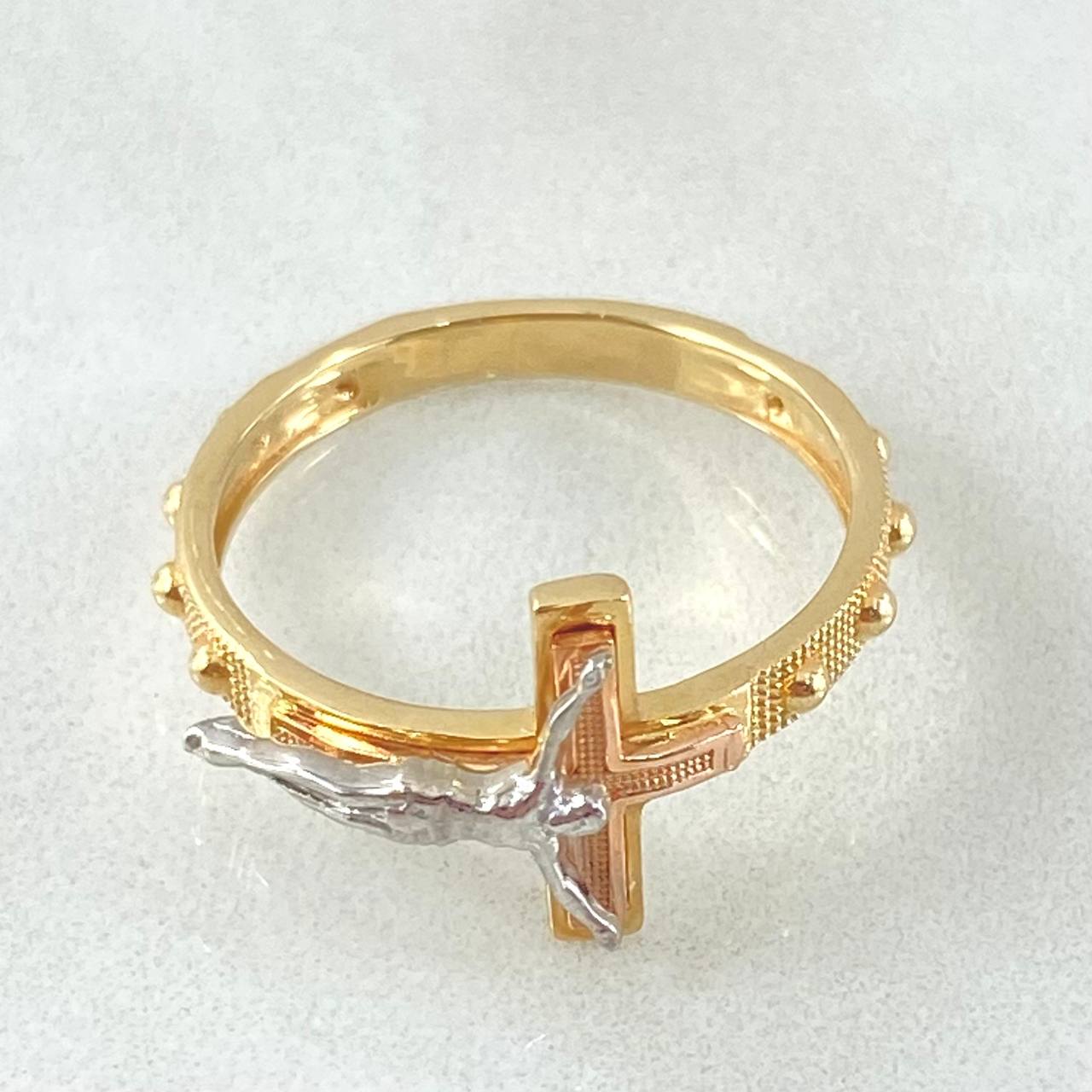Anillo Cruz Cristo Punteado 3.4gr / T7 1/2 / Oro 18K