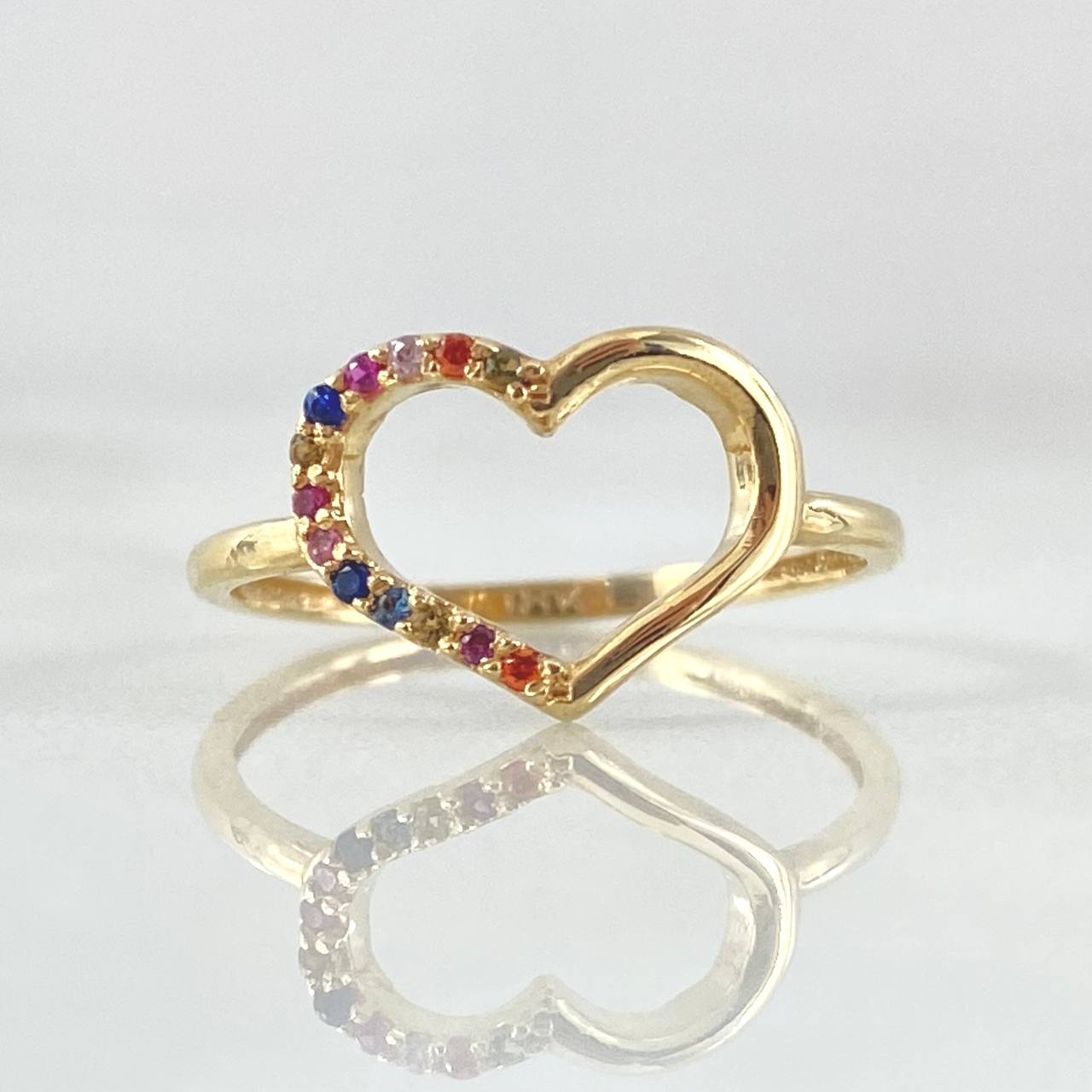 Anillo Silueta Corazón 1.4gr / T6 1/4 / Oro 18K