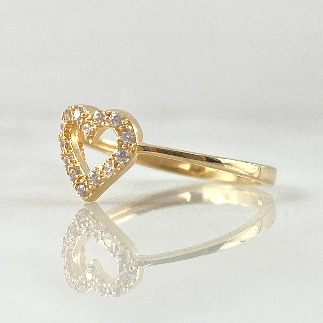 Anillo Silueta Corazón 1.7gr / T7 1/4 / Oro 18K