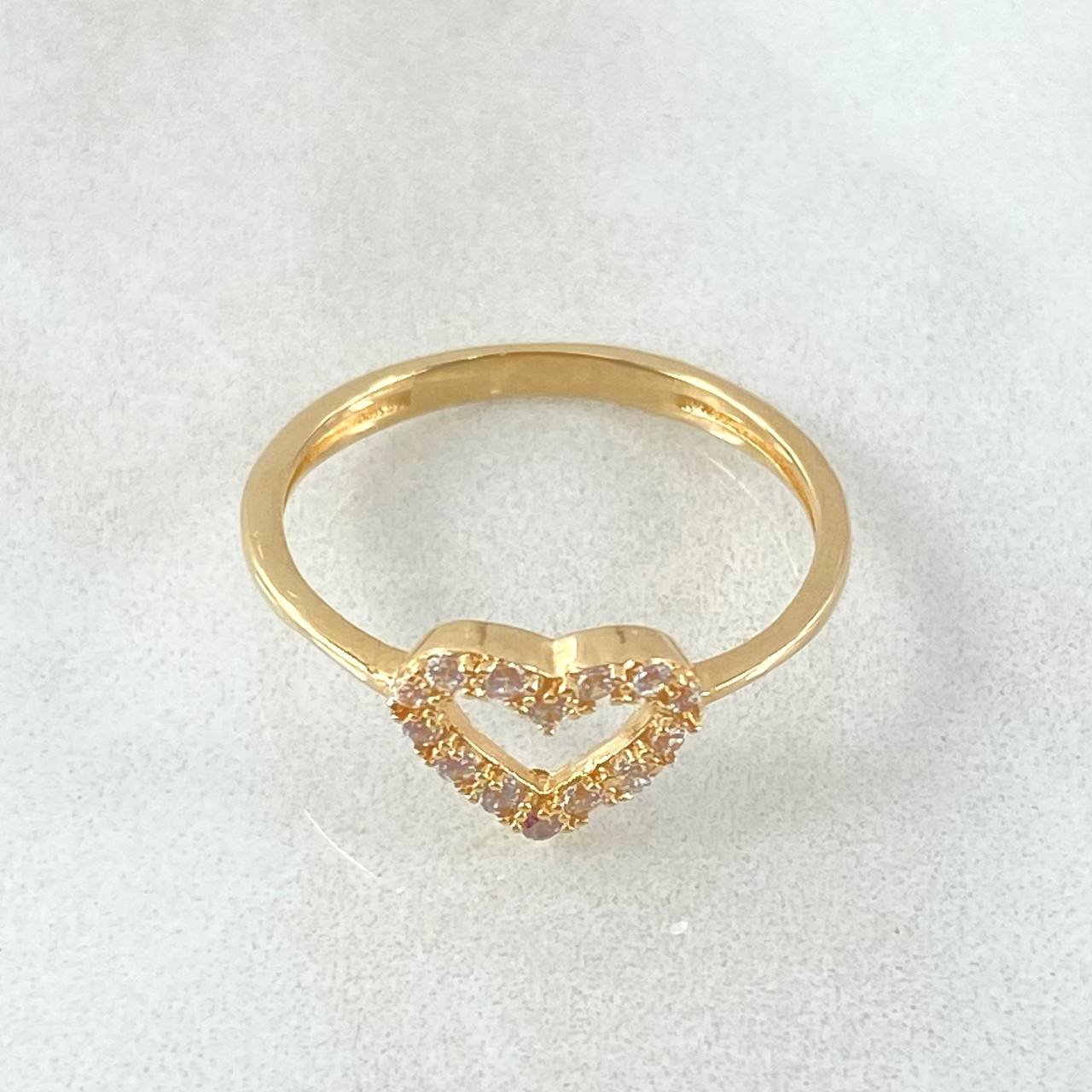 Anillo Silueta Corazón 1.7gr / T7 1/4 / Oro 18K