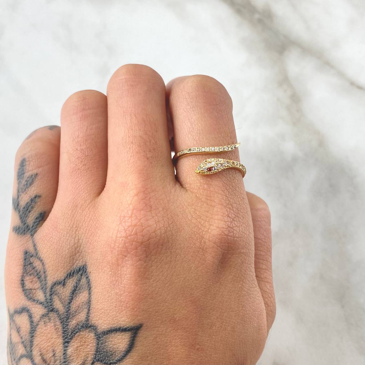 Anillo Serpiente 2.1gr / T6 3/4 / Oro 18K