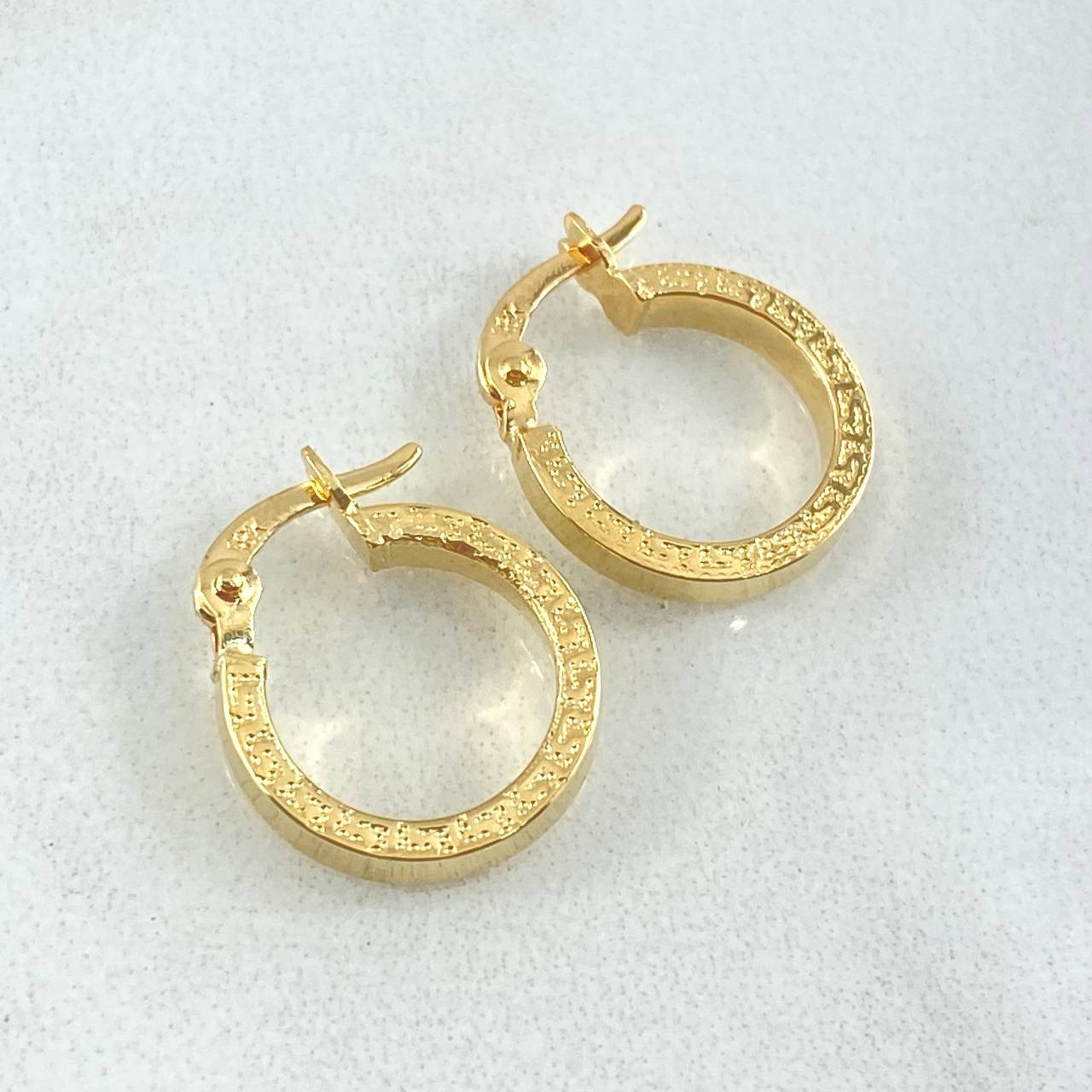 Candongas Tribal 0.95gr / 1.2cm / Oro 18K ©