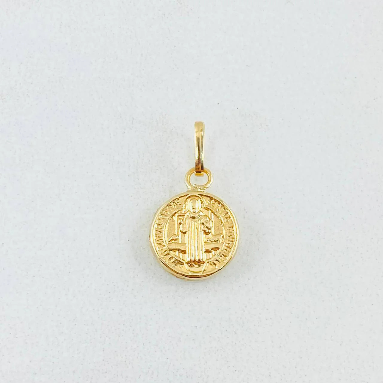 Dije San Benito 0.4 g / 1.5 cm Oro Amarillo 18K