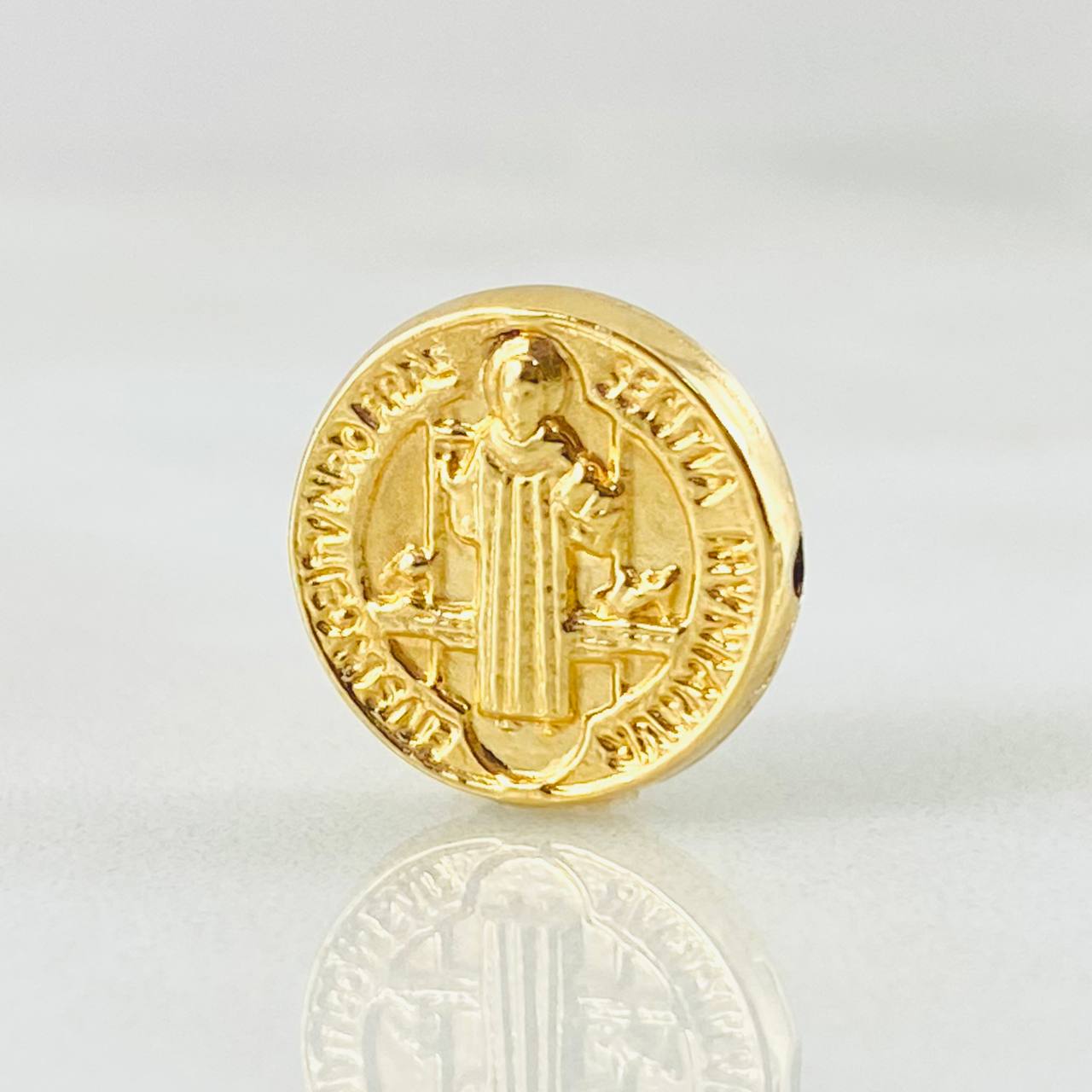 Herraje San Benito 0.7gr / 1.2cm / Oro Amarillo 18K