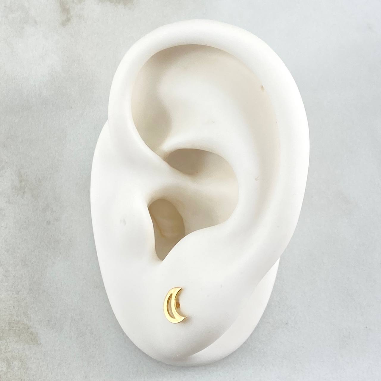Topos Silueta Luna 0.6gr / 6mm Lisa Oro Amarillo 18K *