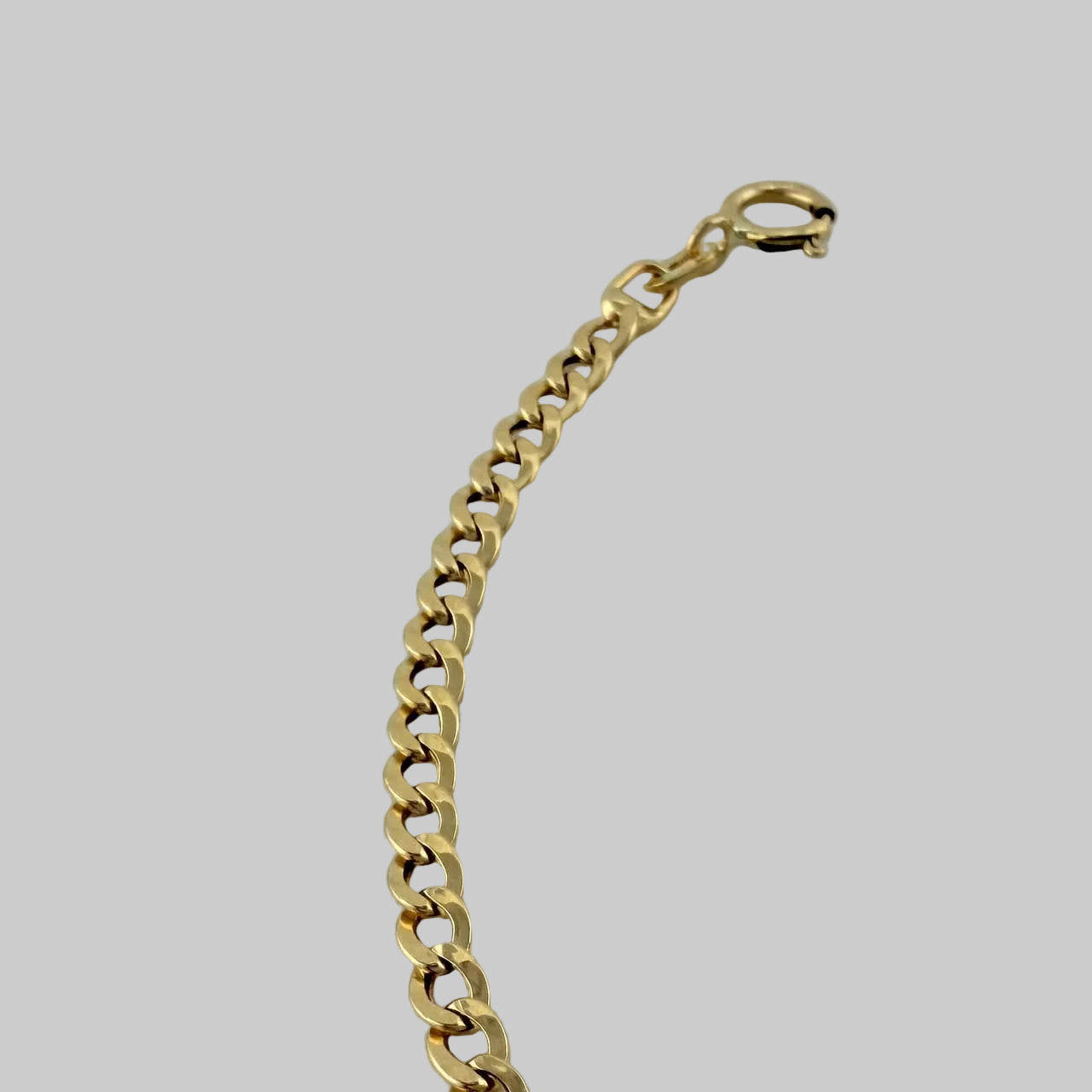 Pulso Cubano 1.15 g / 20.7 cm / 2.5 mm Oro Amarillo 18K