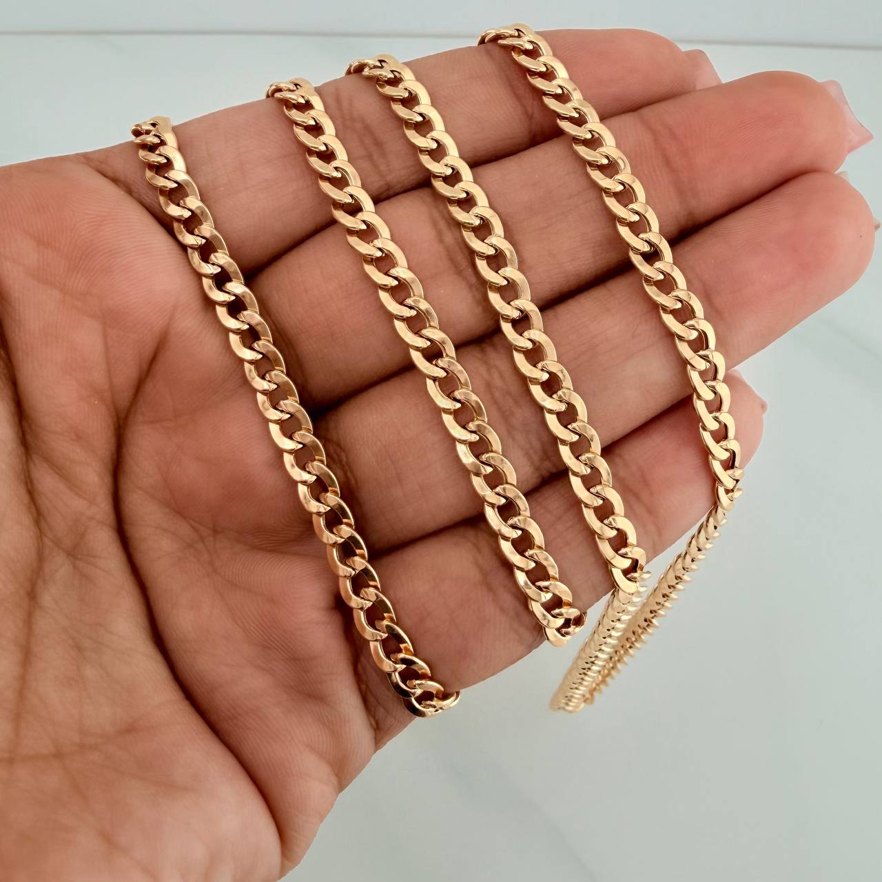 Cadena Cubana 4.5 g / 61 cm / 2.6 mm Oro Amarillo 18K