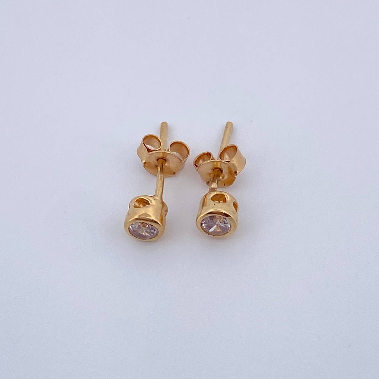 Topos Bisel 0.9gr / 3.8mm / Oro Amarillo 18K &