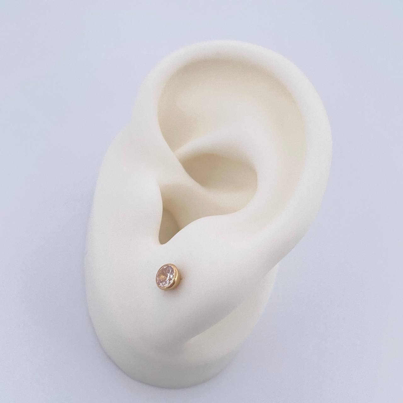 Topos Bisel 0.65gr / 4.02mm / Oro Amarillo 18K &
