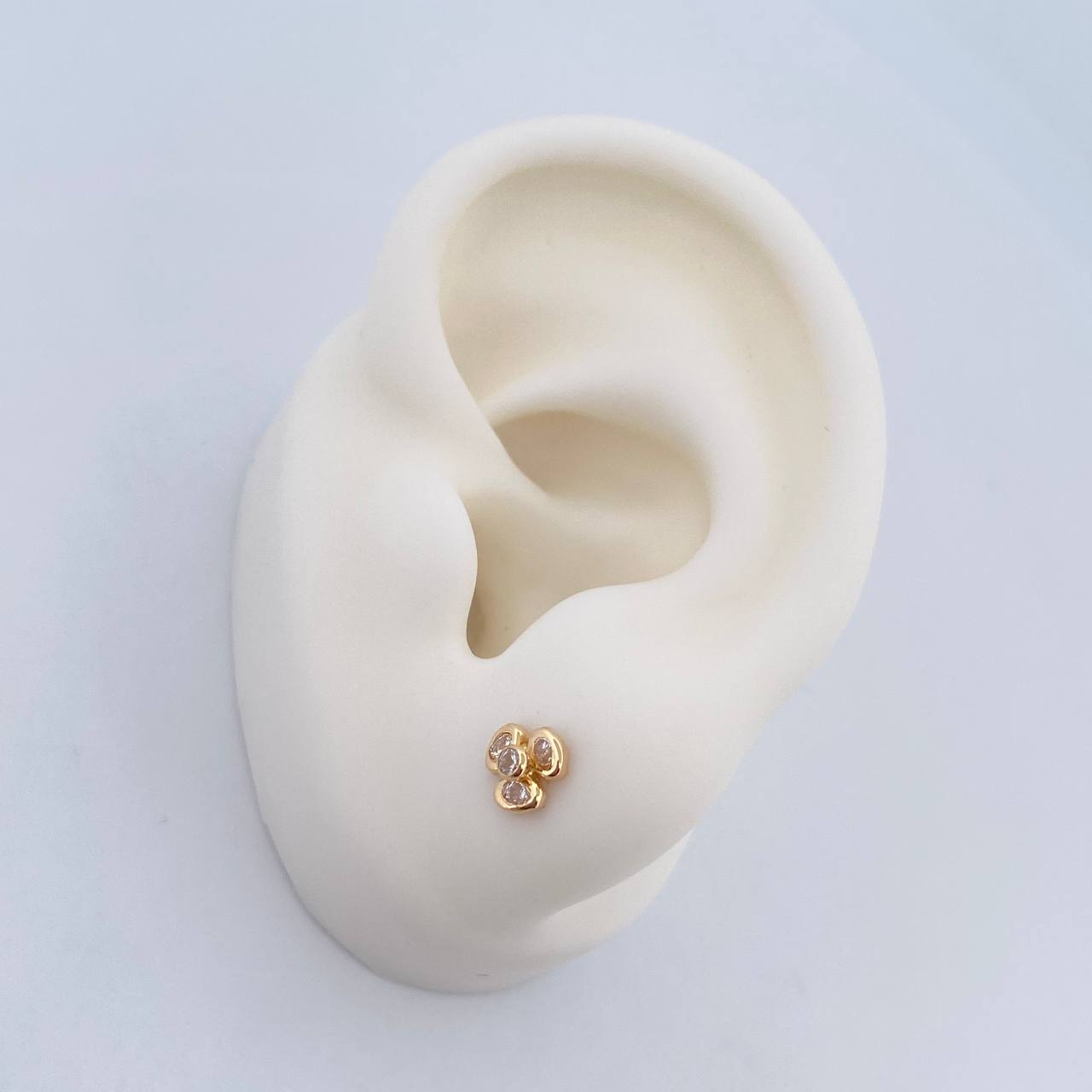 Topos Trio 0.75gr / 5.8mm / Oro Amarillo 18K &