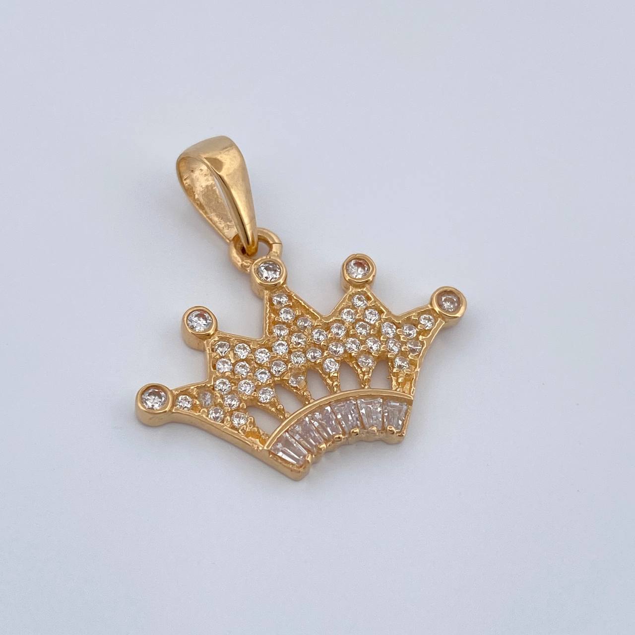 Dije Corona 1.85gr / 2.2cm / Oro Amarillo 18K %