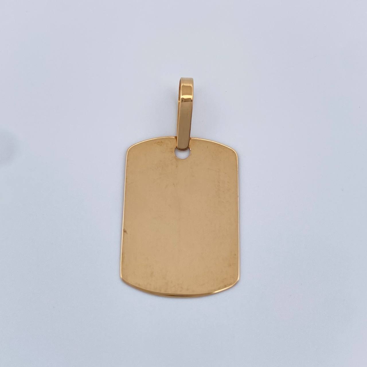 Dije Placa 1.2gr / 2.8cm / Oro Amarillo 18K %