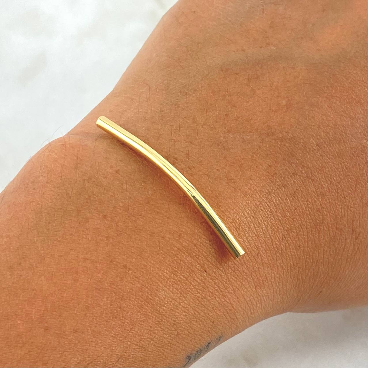 Herraje Cilindro  0.55gr / 4cm / Liso Oro Amarillo 18K