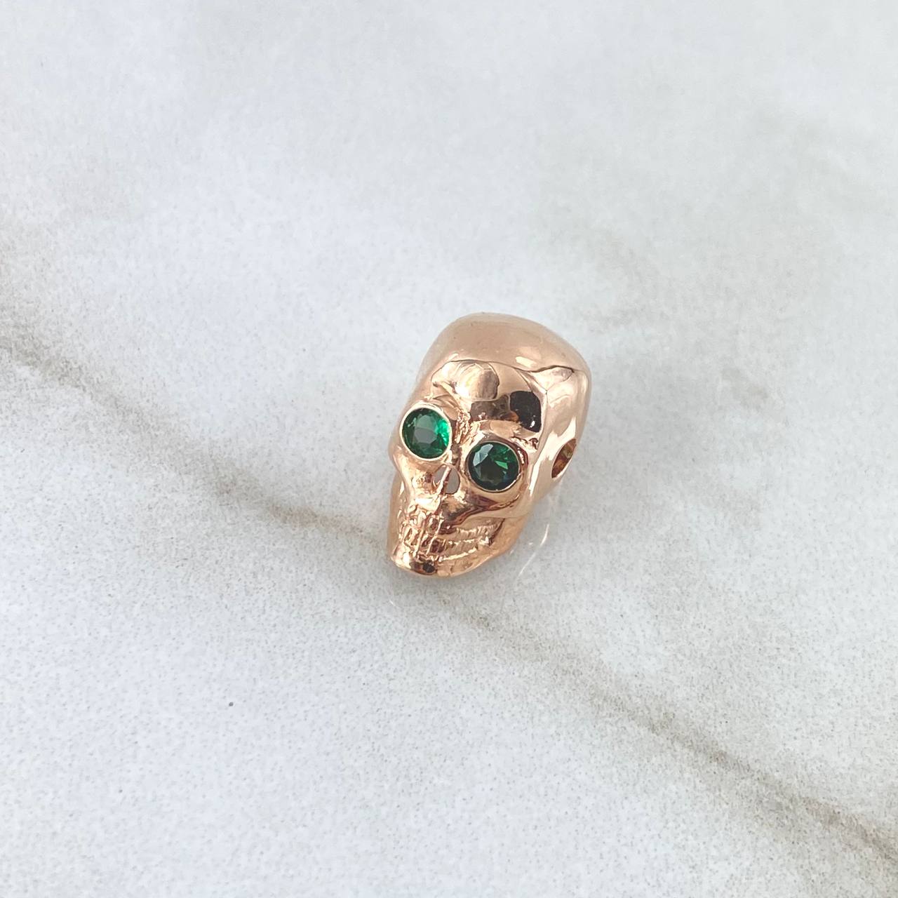 Herraje Calavera 2.35gr / 1cm / Circones Verdes Oro Rosa 18K *