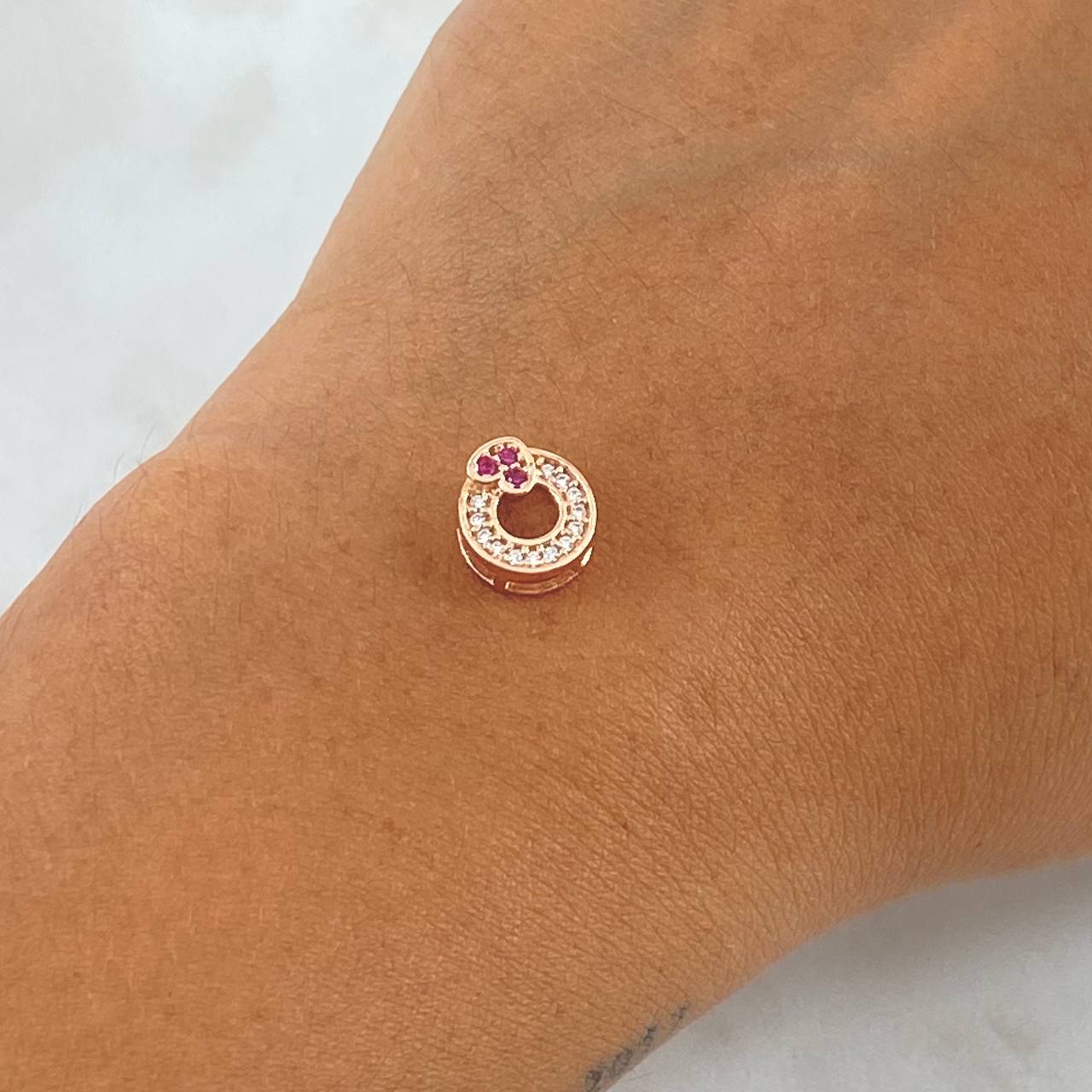 Herraje Aro Corazón 0.9gr / 1cm / Circones Blancos Y Fucsia Oro Rosa 18K *