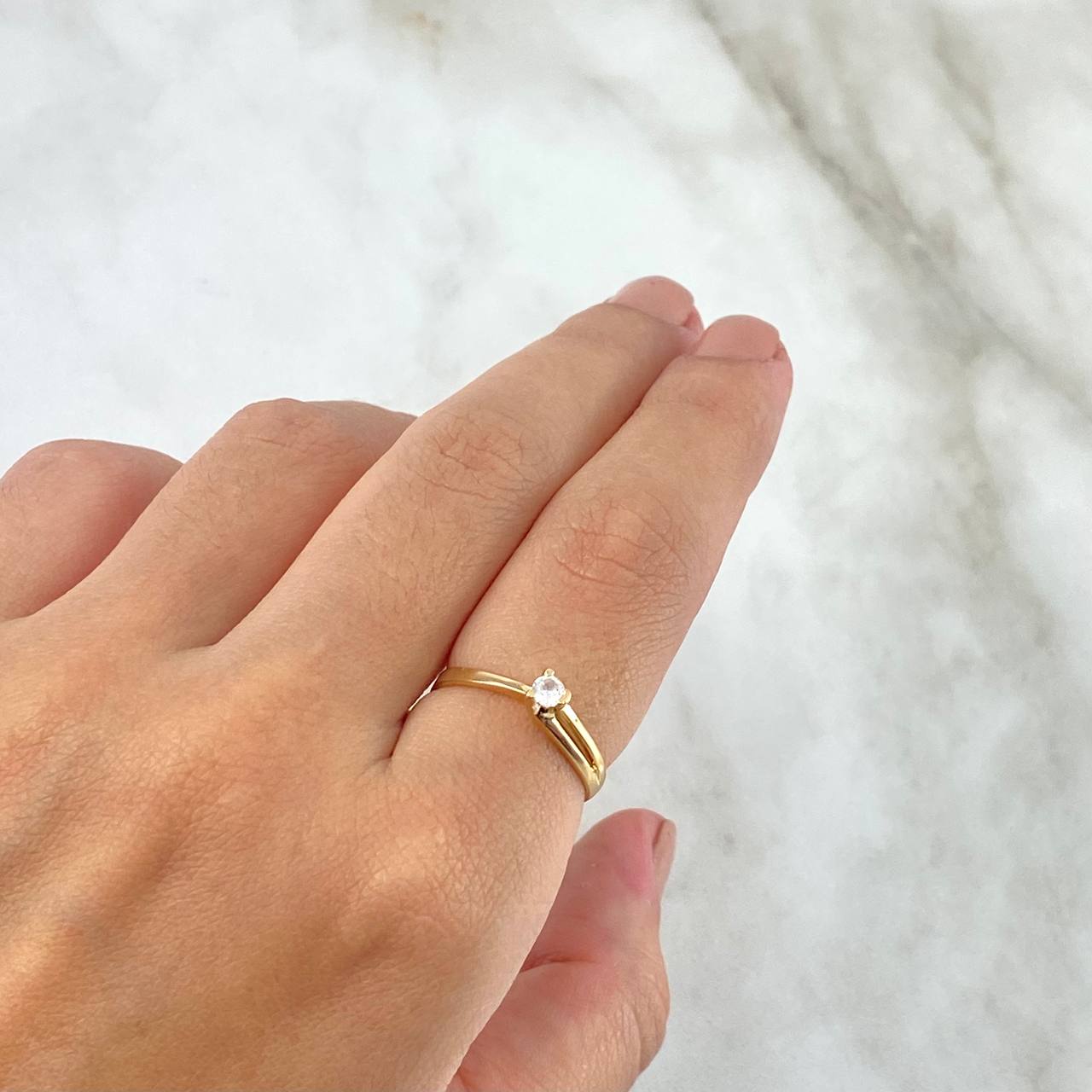 Anillo Solitario Garra 1.8gr / T6 1/4 / Circon Blanco Oro Amarillo