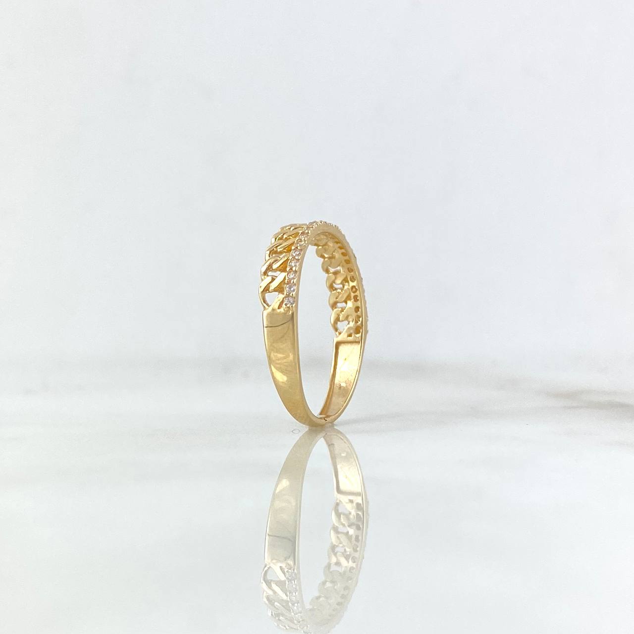 Anillo Cubano Churumbela 1.95gr / T7 / Circones Blancos Oro Amarillo 18K