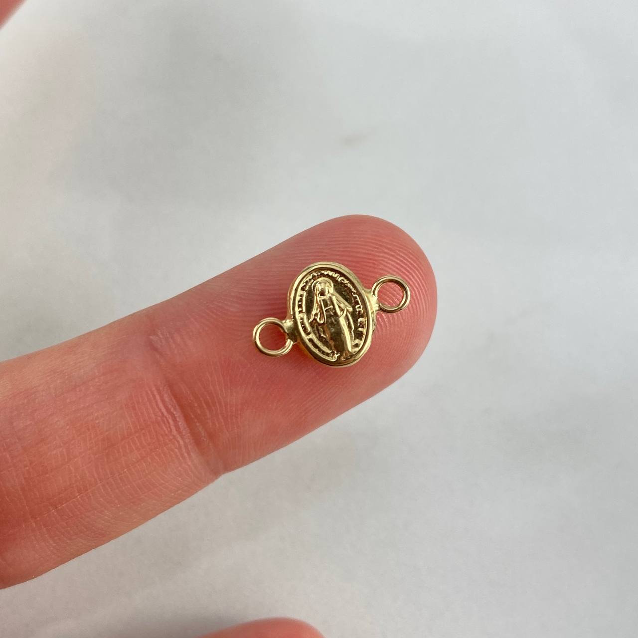 Herraje Virgen Milagrosa 0.4gr / 1.4cm / Oro Amarillo