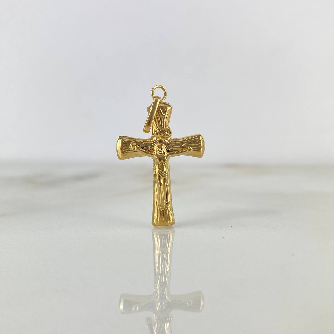 Dije Cruz Cristo 1.5gr / 3.7cm / Arborea Oro Amarillo