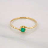 Anillo Solitario Esmeralda 0.9pts 1g / T7 1/2 Oro Amarillo 18K