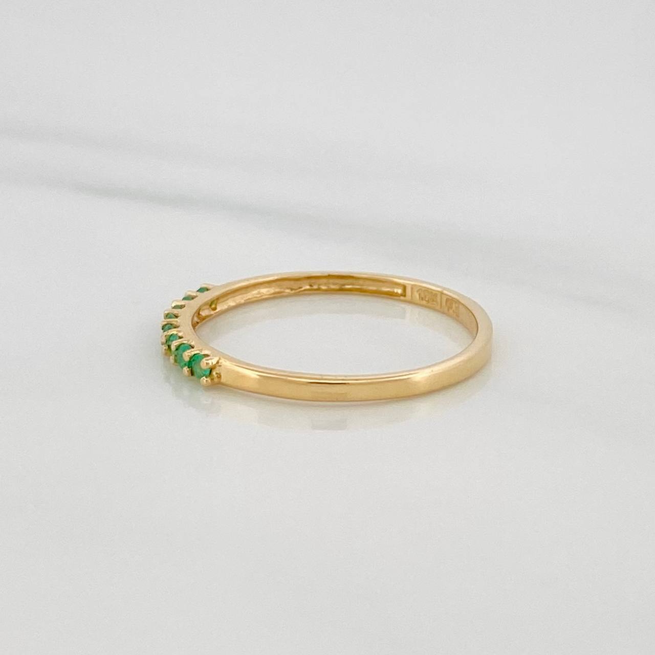 Anillo Churumbela Esmeraldas 0.14pts 1.05g / T6 3/4 Oro Amarillo 18K