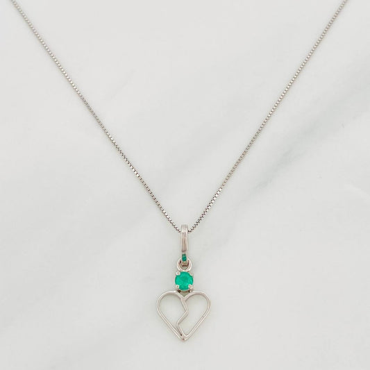 Set Cadena Veneciana + Dije Corazon Partido Esmeralda 0.7pts / 1.45g / 45cm Oro Blanco 18K
