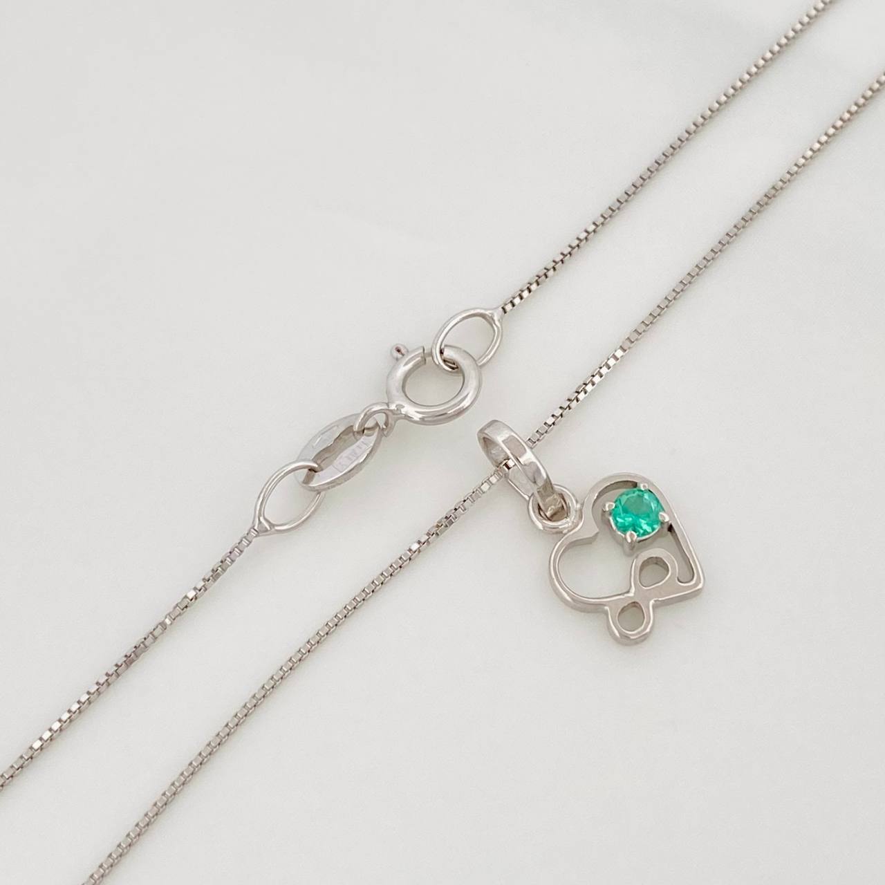 Set Cadena Veneciana + Dije Corazon Infinito Esmeralda 0.5pts / 1.4g / 45cm Oro Blanco 18K